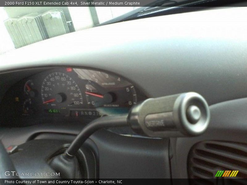 Silver Metallic / Medium Graphite 2000 Ford F150 XLT Extended Cab 4x4