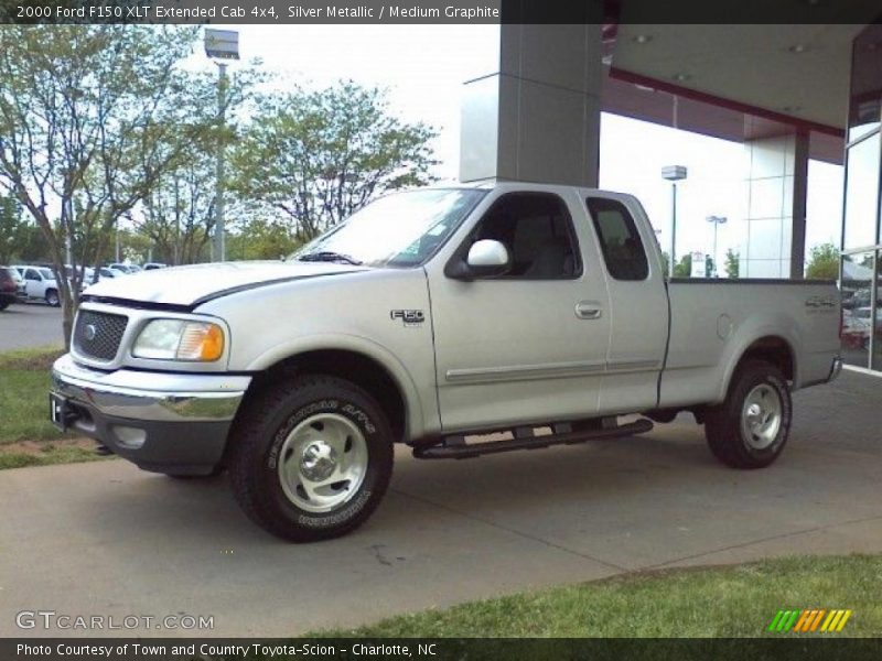 Silver Metallic / Medium Graphite 2000 Ford F150 XLT Extended Cab 4x4