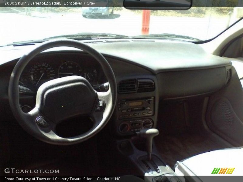 Light Silver / Gray 2000 Saturn S Series SL2 Sedan