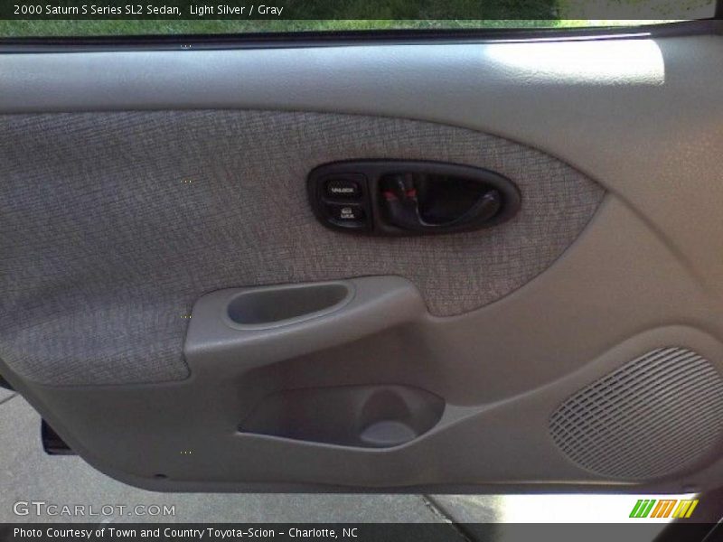 Light Silver / Gray 2000 Saturn S Series SL2 Sedan