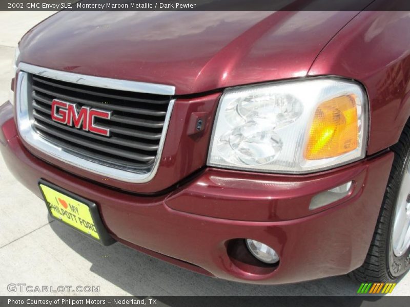 Monterey Maroon Metallic / Dark Pewter 2002 GMC Envoy SLE