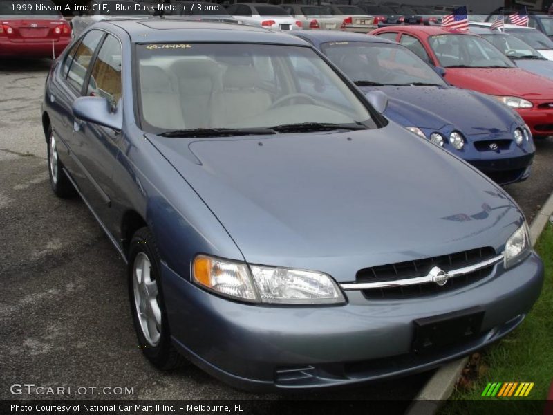 Blue Dusk Metallic / Blond 1999 Nissan Altima GLE