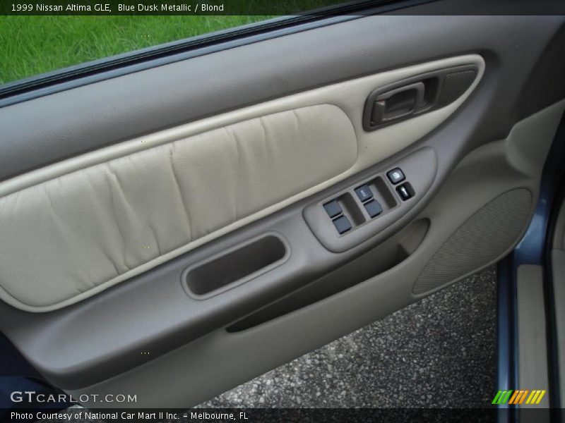 Blue Dusk Metallic / Blond 1999 Nissan Altima GLE