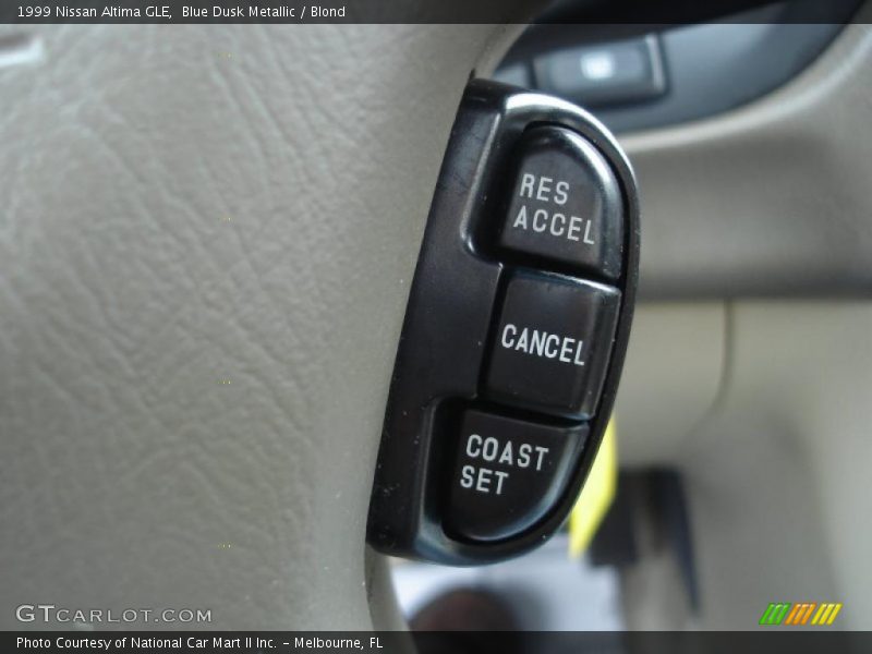 Blue Dusk Metallic / Blond 1999 Nissan Altima GLE