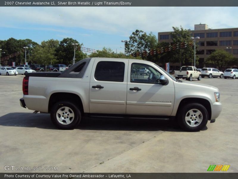 Silver Birch Metallic / Light Titanium/Ebony 2007 Chevrolet Avalanche LS