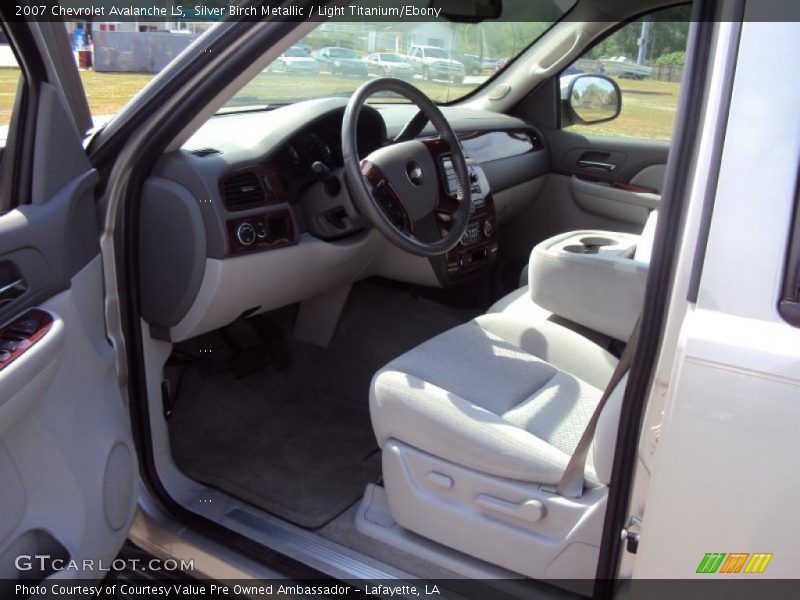 Silver Birch Metallic / Light Titanium/Ebony 2007 Chevrolet Avalanche LS