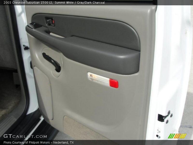 Summit White / Gray/Dark Charcoal 2003 Chevrolet Suburban 1500 LS