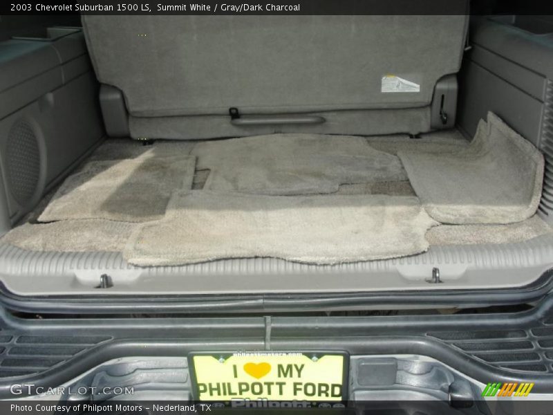 Summit White / Gray/Dark Charcoal 2003 Chevrolet Suburban 1500 LS