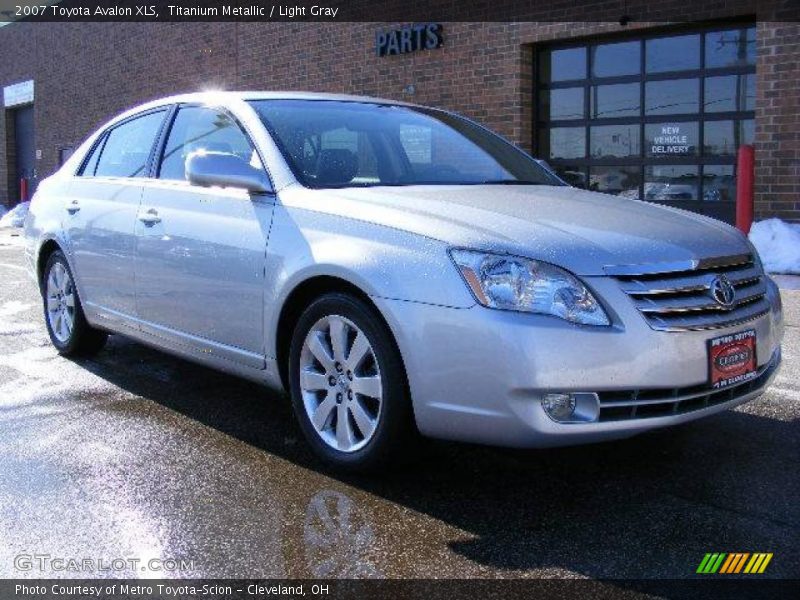 Titanium Metallic / Light Gray 2007 Toyota Avalon XLS