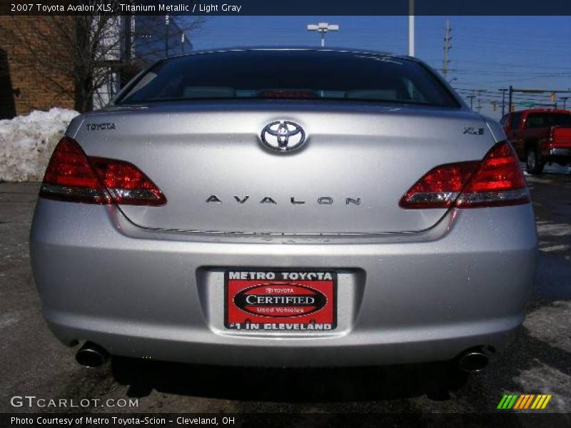 Titanium Metallic / Light Gray 2007 Toyota Avalon XLS