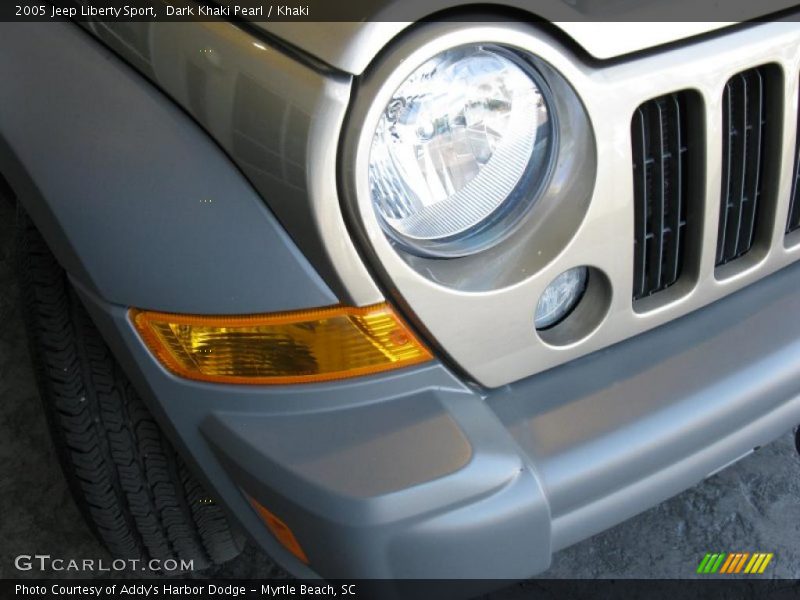 Dark Khaki Pearl / Khaki 2005 Jeep Liberty Sport