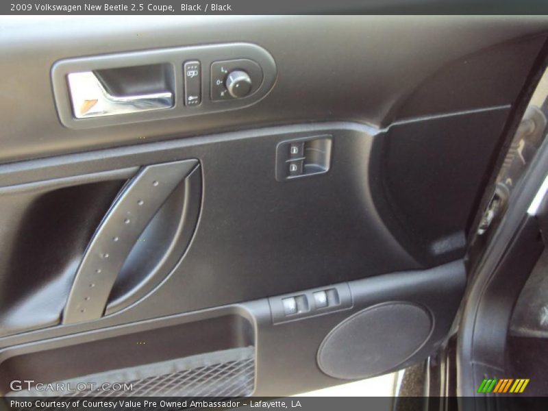 Black / Black 2009 Volkswagen New Beetle 2.5 Coupe