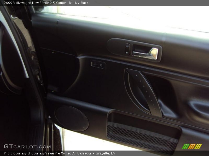 Black / Black 2009 Volkswagen New Beetle 2.5 Coupe