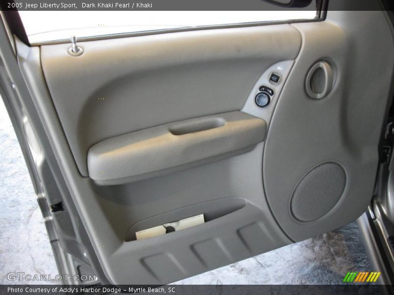 Dark Khaki Pearl / Khaki 2005 Jeep Liberty Sport
