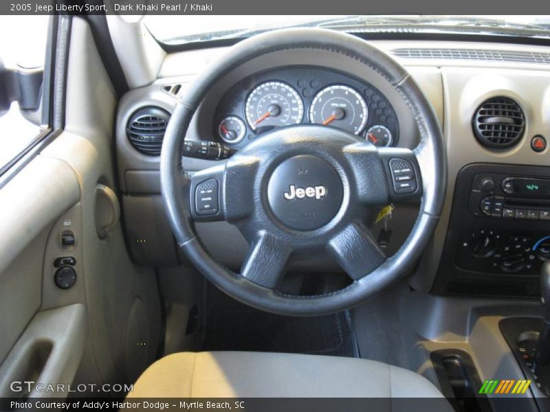 Dark Khaki Pearl / Khaki 2005 Jeep Liberty Sport