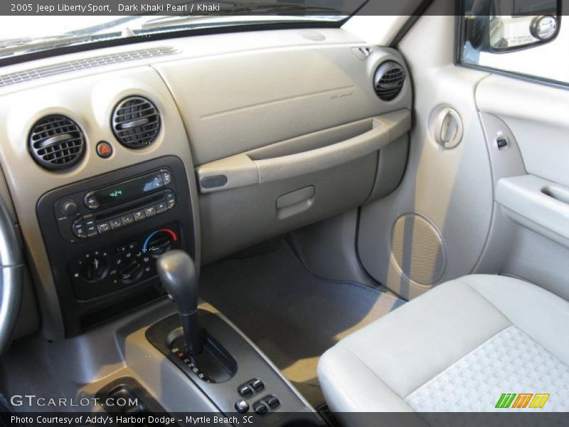 Dark Khaki Pearl / Khaki 2005 Jeep Liberty Sport