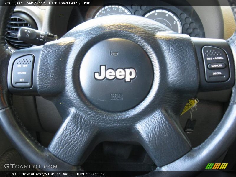Dark Khaki Pearl / Khaki 2005 Jeep Liberty Sport