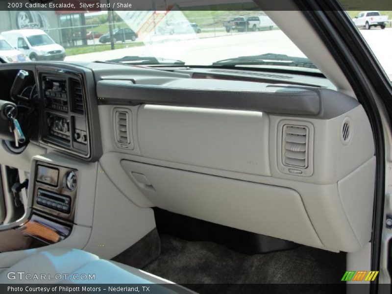 Silver Sand / Shale 2003 Cadillac Escalade