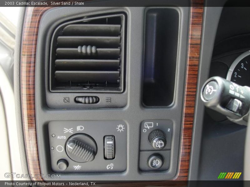 Silver Sand / Shale 2003 Cadillac Escalade