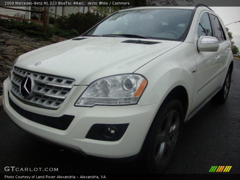 Arctic White / Cashmere 2009 Mercedes-Benz ML 320 BlueTec 4Matic