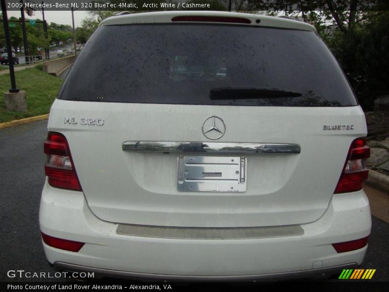 Arctic White / Cashmere 2009 Mercedes-Benz ML 320 BlueTec 4Matic