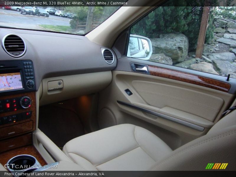 Arctic White / Cashmere 2009 Mercedes-Benz ML 320 BlueTec 4Matic