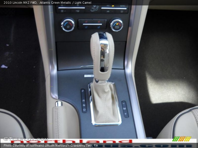 Atlantis Green Metallic / Light Camel 2010 Lincoln MKZ FWD