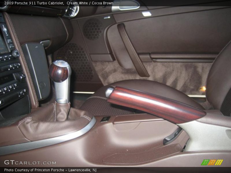 Cream White / Cocoa Brown 2009 Porsche 911 Turbo Cabriolet