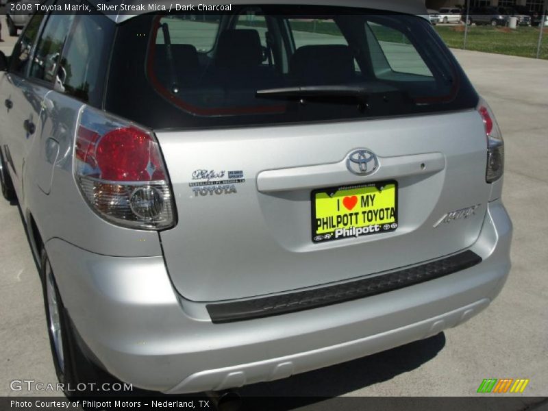 Silver Streak Mica / Dark Charcoal 2008 Toyota Matrix