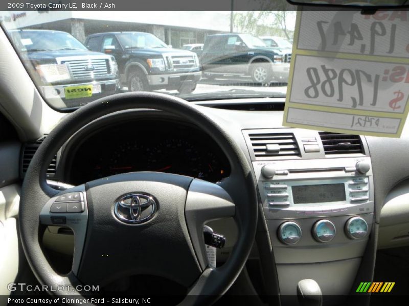 Black / Ash 2009 Toyota Camry LE