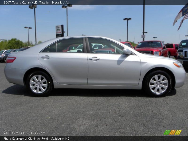 Titanium Metallic / Ash 2007 Toyota Camry XLE