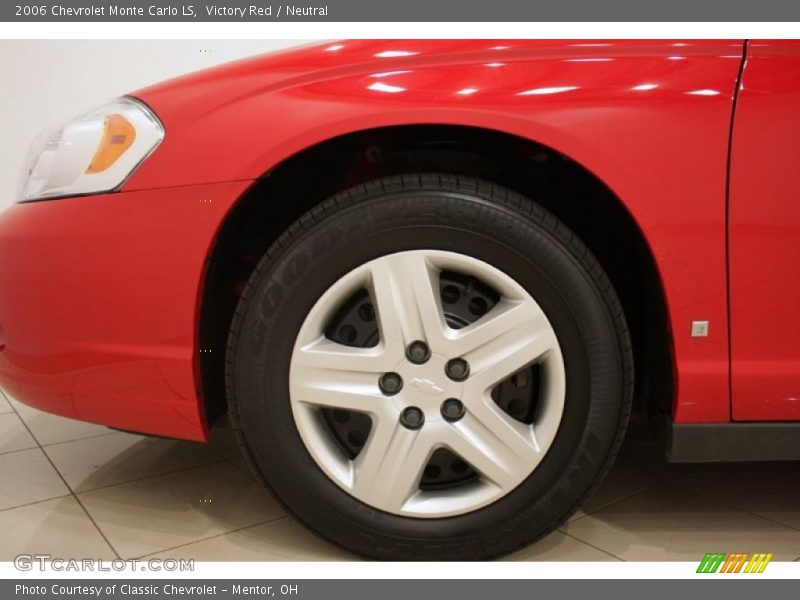 Victory Red / Neutral 2006 Chevrolet Monte Carlo LS