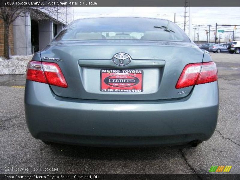 Aloe Green Metallic / Bisque 2009 Toyota Camry LE