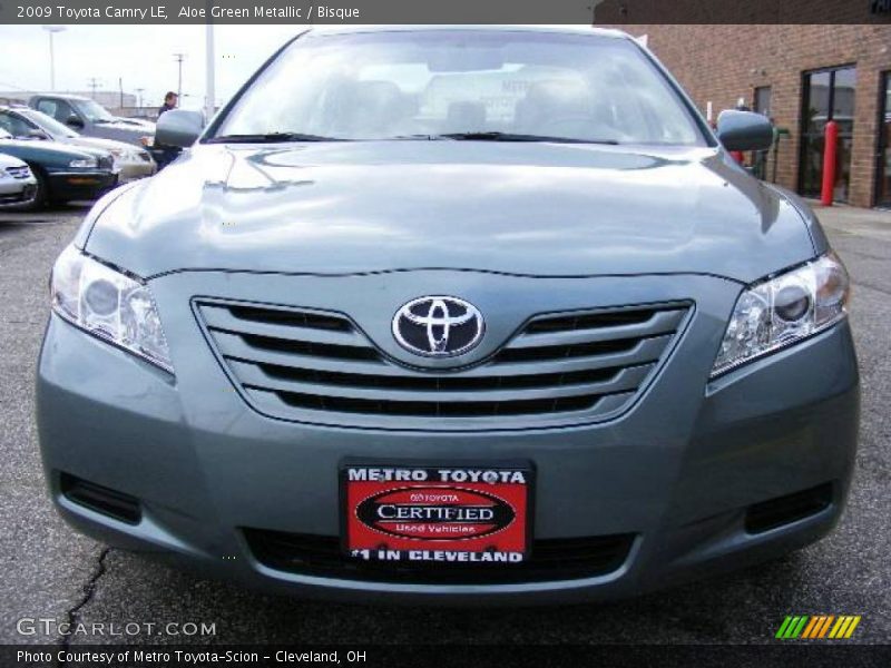 Aloe Green Metallic / Bisque 2009 Toyota Camry LE