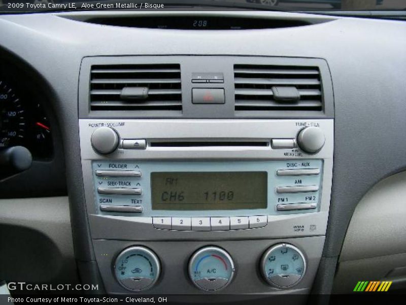 Aloe Green Metallic / Bisque 2009 Toyota Camry LE
