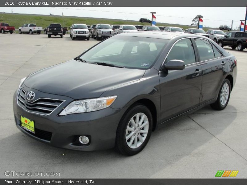 Magnetic Gray Metallic / Ash Gray 2010 Toyota Camry XLE