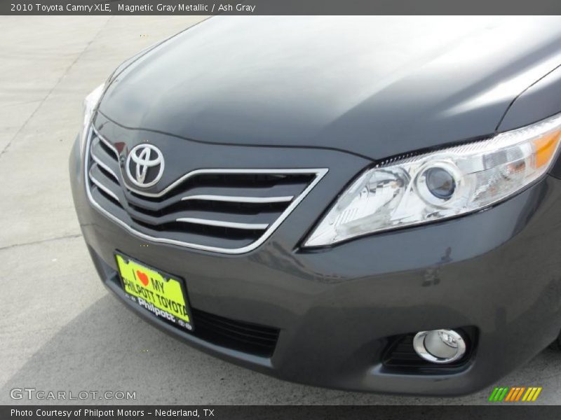 Magnetic Gray Metallic / Ash Gray 2010 Toyota Camry XLE