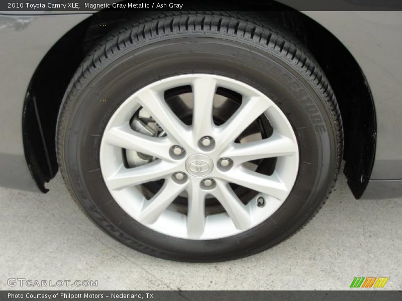 Magnetic Gray Metallic / Ash Gray 2010 Toyota Camry XLE