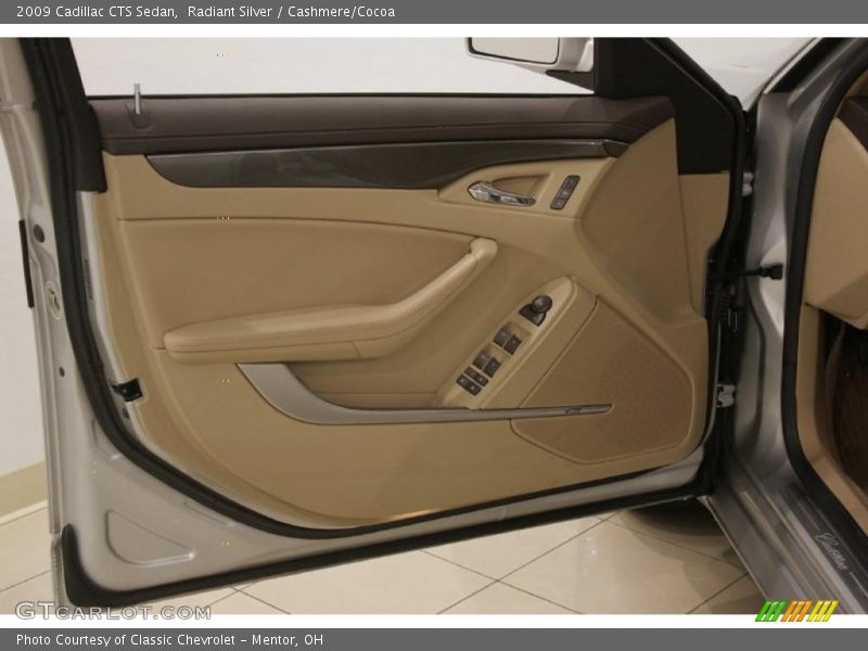 Radiant Silver / Cashmere/Cocoa 2009 Cadillac CTS Sedan