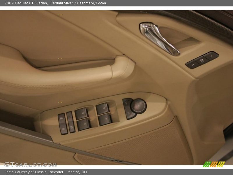 Radiant Silver / Cashmere/Cocoa 2009 Cadillac CTS Sedan