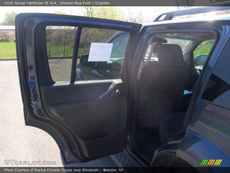 Silverton Blue Pearl / Graphite 2005 Nissan Pathfinder SE 4x4