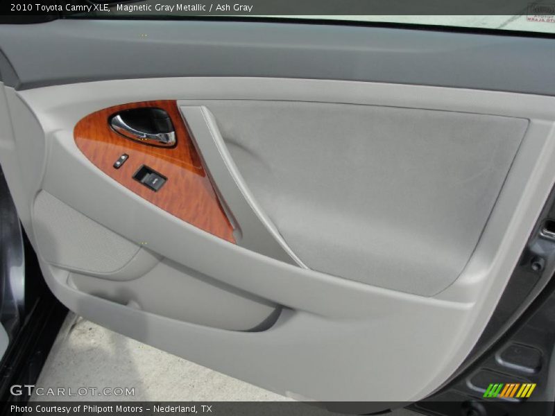 Magnetic Gray Metallic / Ash Gray 2010 Toyota Camry XLE
