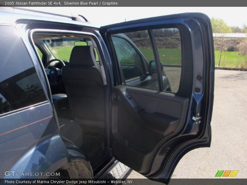 Silverton Blue Pearl / Graphite 2005 Nissan Pathfinder SE 4x4