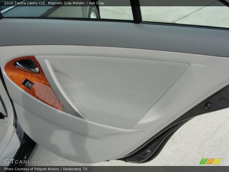 Magnetic Gray Metallic / Ash Gray 2010 Toyota Camry XLE
