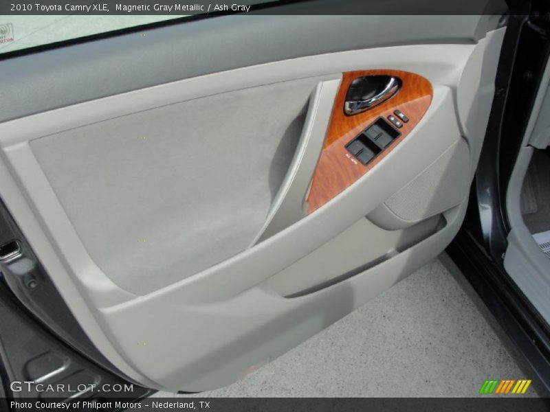 Magnetic Gray Metallic / Ash Gray 2010 Toyota Camry XLE