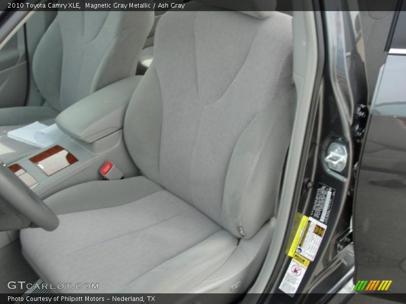 Magnetic Gray Metallic / Ash Gray 2010 Toyota Camry XLE
