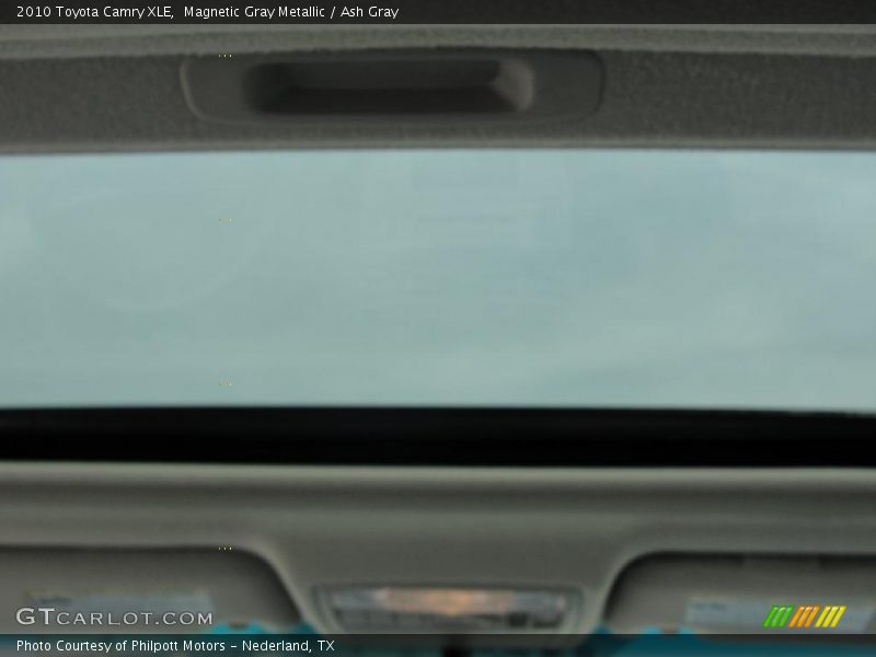 Magnetic Gray Metallic / Ash Gray 2010 Toyota Camry XLE