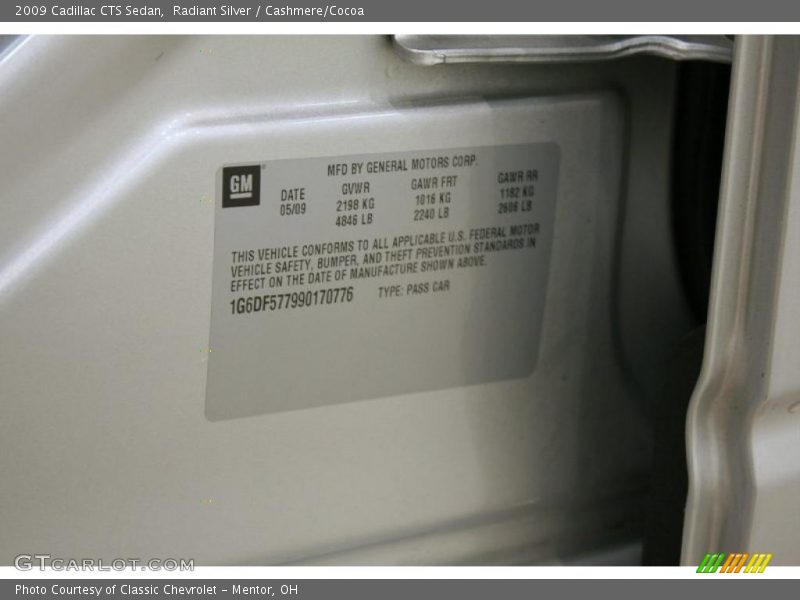 Radiant Silver / Cashmere/Cocoa 2009 Cadillac CTS Sedan