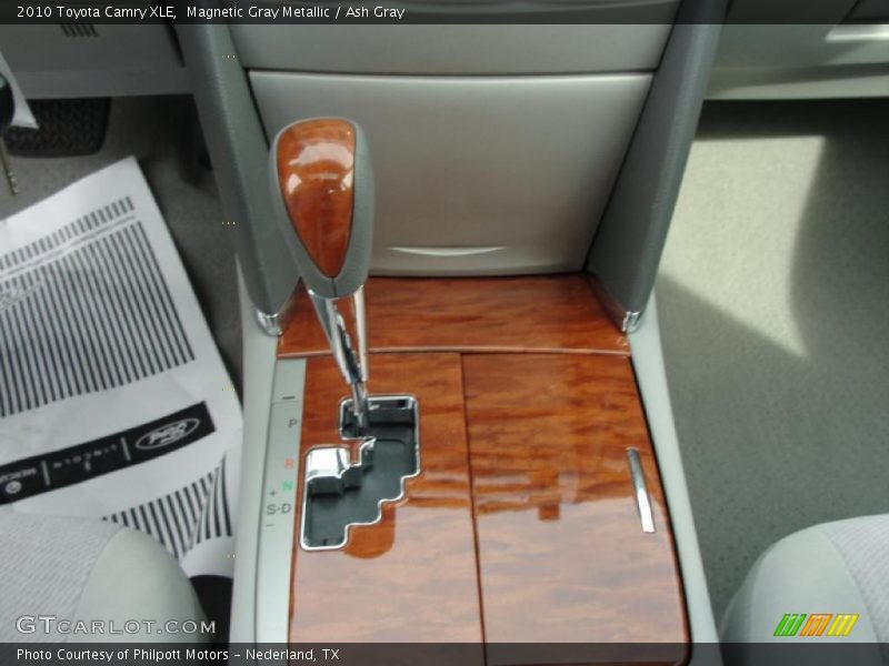Magnetic Gray Metallic / Ash Gray 2010 Toyota Camry XLE