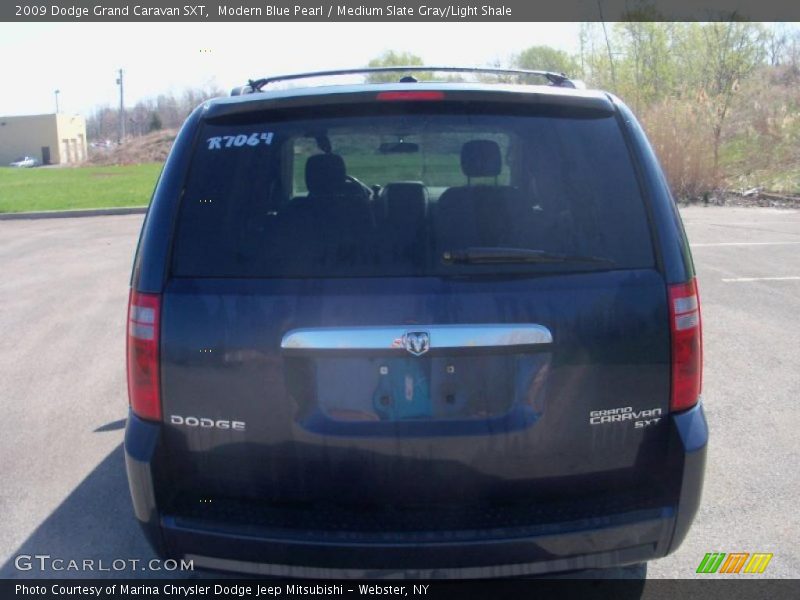 Modern Blue Pearl / Medium Slate Gray/Light Shale 2009 Dodge Grand Caravan SXT